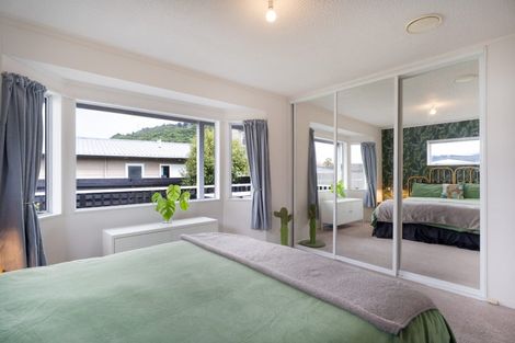 Photo of property in 11 Tulsa Grove, Totara Park, Upper Hutt, 5018