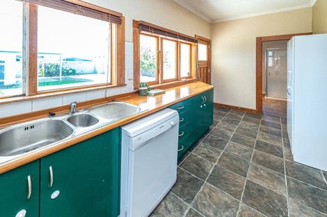 Photo of property in 28 Surrey Road, Springvale, Whanganui, 4501