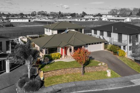 Photo of property in 32 Noble Johnston Drive, Katikati, 3129