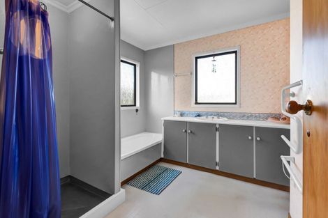 Photo of property in 1 Towai Street, Inglewood, 4330