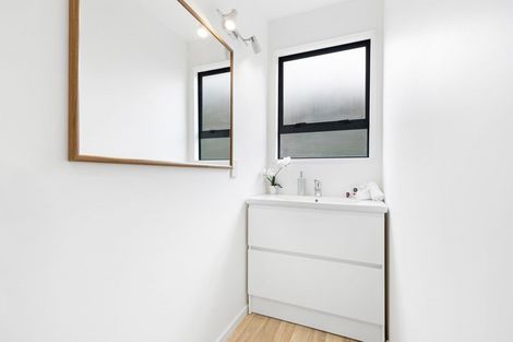 Photo of property in 18a Avalon Crescent, Fernhill, Queenstown, 9300