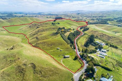 Photo of property in 239 Puketitiri Road, Poraiti, Napier, 4182