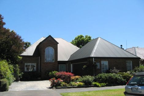 Photo of property in 2/6 Elwyn Place, Avonhead, Christchurch, 8042