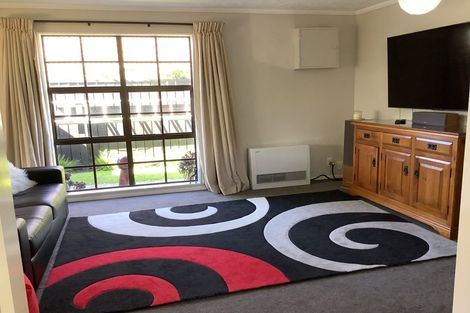 Photo of property in 14b Nikau Grove, Woburn, Lower Hutt, 5010