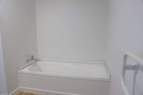 Photo of property in 2/44 Packe Street, Edgeware, Christchurch, 8013