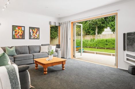 Photo of property in 23 Caulfield Place, Pukehangi, Rotorua, 3015