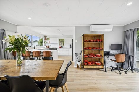 Photo of property in 14 Truro Road, Camborne, Porirua, 5026