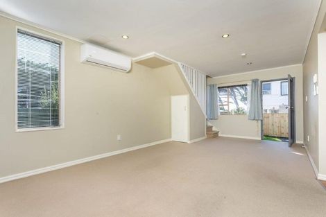 Photo of property in 4/90 Lynwood Road, New Lynn, Auckland, 0600