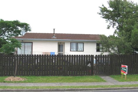 Photo of property in 4 Edwin Freeman Place, Ranui, Auckland, 0612