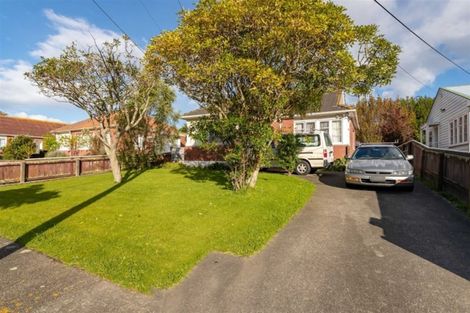 Photo of property in 50 Compton Crescent, Taita, Lower Hutt, 5011