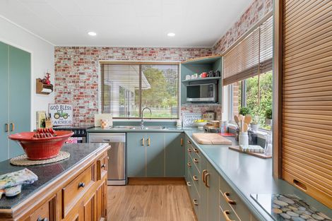 Photo of property in 620 Western Lake Road, Western Lake, Featherston, 5773