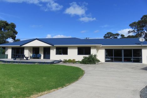 Photo of property in 9 Motutara Road, Oakura, Hikurangi, 0184