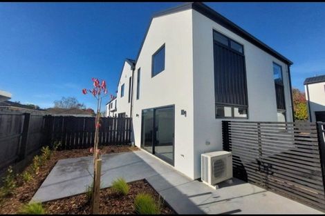 Photo of property in 2/116b Cranford Street, St Albans, Christchurch, 8014