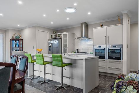 Photo of property in 14 Mervyn Place, Ohauiti, Tauranga, 3112