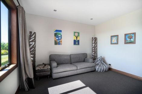 Photo of property in 121 Highland Drive, Acacia Bay, Taupo, 3385