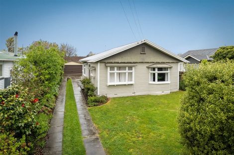 Photo of property in 6 Nortons Road, Avonhead, Christchurch, 8042