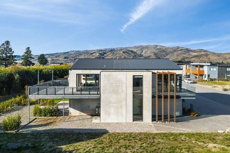 Photo of property in 22 Silverstone Drive, Cromwell, 9384