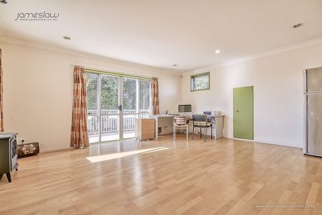 Photo of property in 9a Waterfront Road, Mangere Bridge, Auckland, 2022