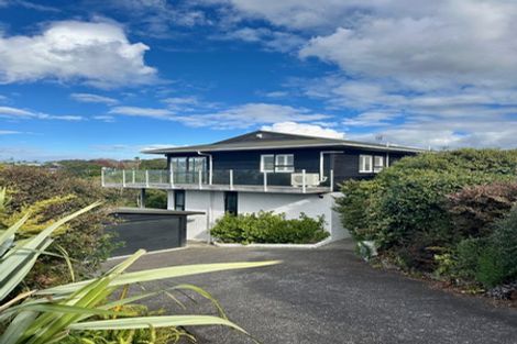 Photo of property in 1/35 Aberdeen Road, Castor Bay, Auckland, 0620