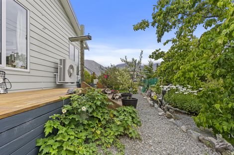 Photo of property in 98 Ohau Drive, Lake Ohau, Twizel, 9412
