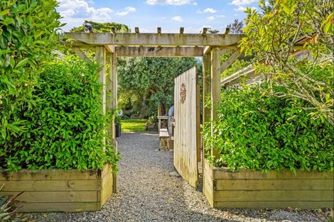 Photo of property in 331 Kaipara Flats Road, Warkworth, 0981