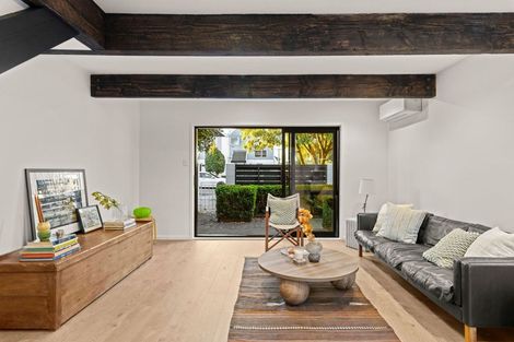 Photo of property in 4/318 Gloucester Street, Christchurch Central, Christchurch, 8011
