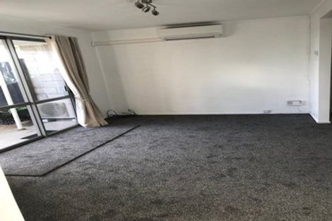 Photo of property in 4/2b Queensway, Three Kings, Auckland, 1024