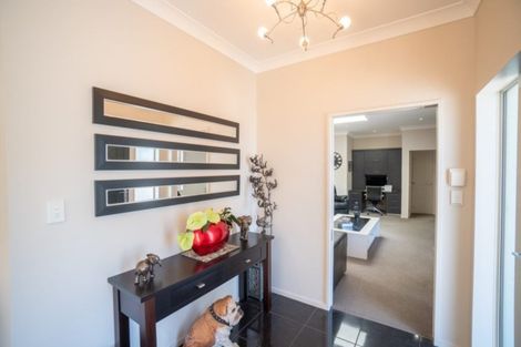 Photo of property in 26 Pahiatua Street, Hokowhitu, Palmerston North, 4410