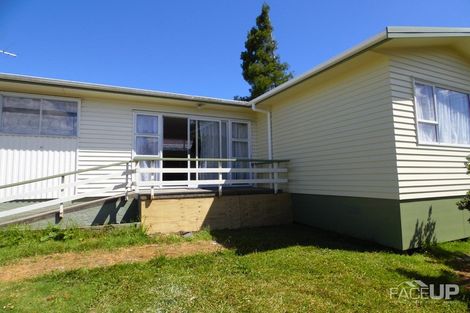 Photo of property in 49 Flanshaw Road, Te Atatu South, Auckland, 0610