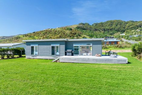 Photo of property in 3 Mahia Heights Drive, Mahia, 4198