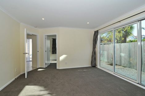 Photo of property in 10a Te Wharepouri Street, Berhampore, Wellington, 6023