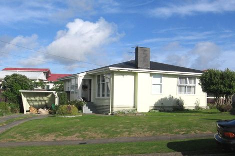 Photo of property in 3 Opapa Street, Titahi Bay, Porirua, 5022