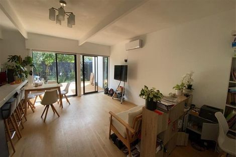 Photo of property in 3/246 Lake Road, Hauraki, Auckland, 0622