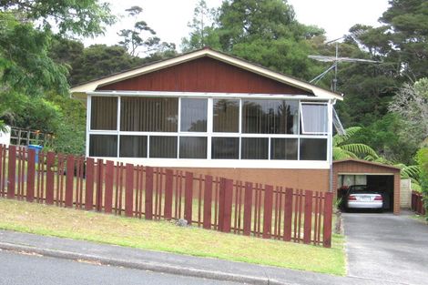 Photo of property in 41 Tamahere Drive, Glenfield, Auckland, 0629