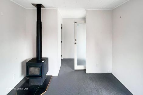 Photo of property in 1 Ballial Place, West Harbour, Auckland, 0618