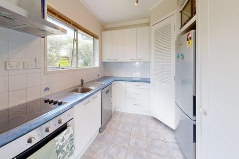 Photo of property in 1/33 Rosario Crescent, Red Beach, 0932