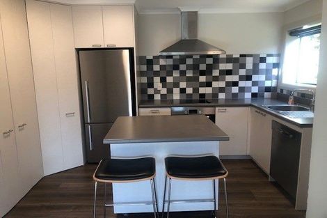 Photo of property in 2/37 Singers Road, Korokoro, Lower Hutt, 5012