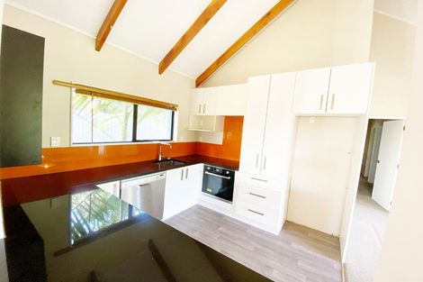 Photo of property in 14 Emery Grove, Bayview, Auckland, 0629