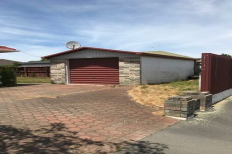 Photo of property in 39 Bentley Street, Russley, Christchurch, 8042