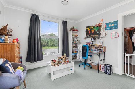 Photo of property in 270 High Street South, Carterton, 5713