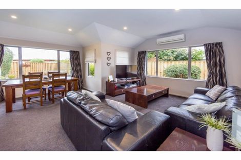 Photo of property in 37 Beechwood Drive, Northwood, Christchurch, 8051