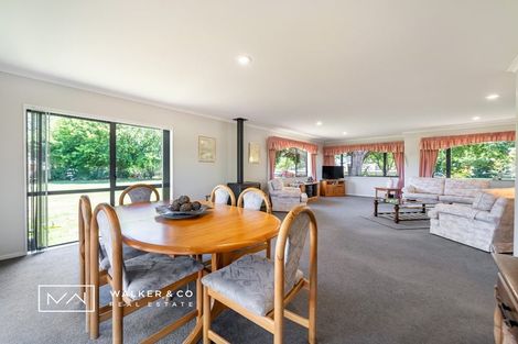 Photo of property in 15 Malcolm Gillies Grove, Totara Park, Upper Hutt, 5018