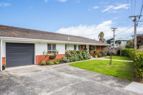Photo of property in 12 Webber Street, Paraparaumu Beach, Paraparaumu, 5032
