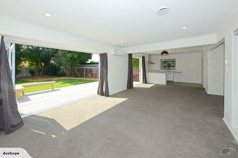 Photo of property in 8 Bellina Place, Broomfield, Christchurch, 8042