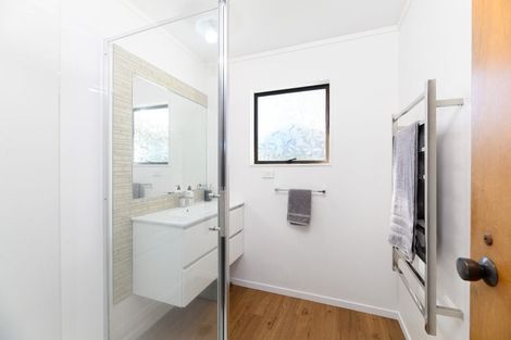 Photo of property in 2/68 View Road, Henderson, Auckland, 0612