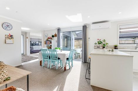 Photo of property in 8 Kaaka Street, Cambridge, 3434