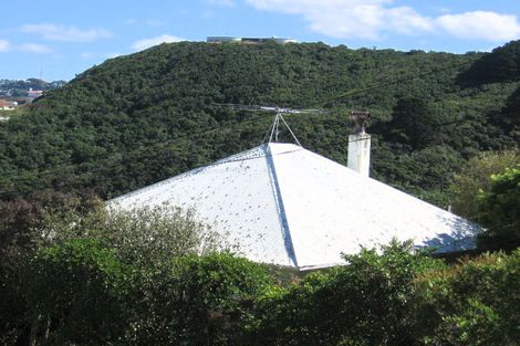 Photo of property in 139 Nevay Road, Miramar, Wellington, 6022