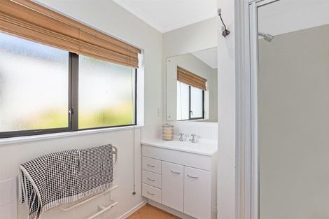 Photo of property in 12 Bowman Place, Whitby, Porirua, 5024