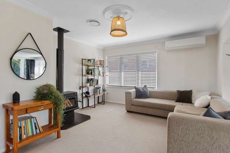 Photo of property in 27 Roosevelt Road, Western Heights, Rotorua, 3015