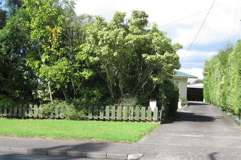 Photo of property in 7a Waipani Road, Te Atatu Peninsula, Auckland, 0610